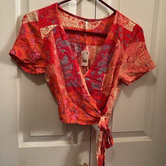 NWT free people paisley wrap crop Size:XS BUT WILL FIT SMALL pit to pit 18” - Picture 6 of 8